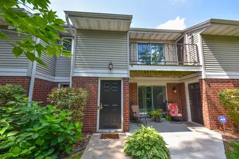 w168n11062 Ashbury #7, Germantown, WI 53022