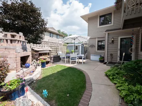 16352 W Coachlight, New Berlin, WI 53151
