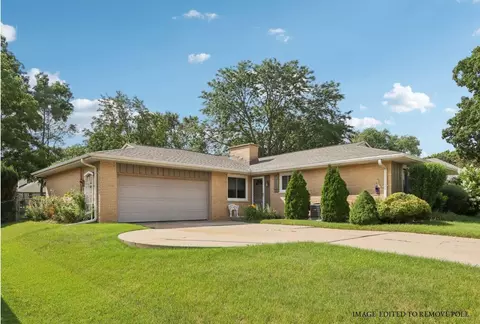 3313 S 123rd, West Allis, WI 53227