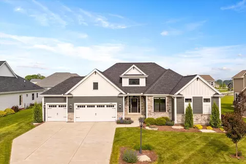 10190 S Woodside, Franklin, WI 53132
