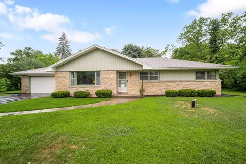 w199n9511 Wellington, Menomonee Falls, WI 53051