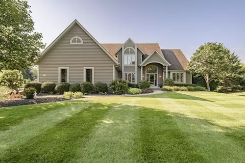 n33w33279 Maplewood, Nashotah, WI 53058