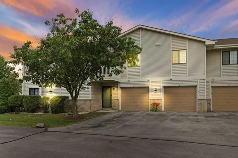 7106 98th #H, Kenosha, WI 53142
