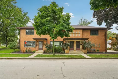 9707 W Metcalf #9711, Milwaukee, WI 53222