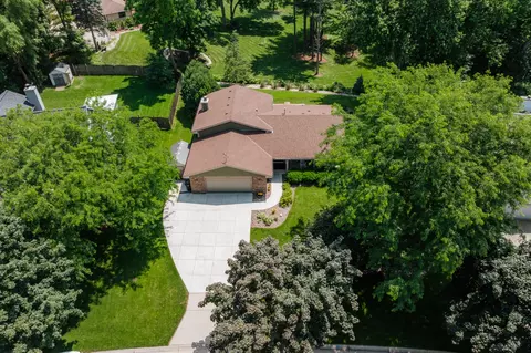 11115 W Drake, Franklin, WI 53132