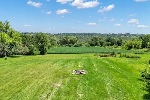 6386 Alpine, Addison, WI 53095
