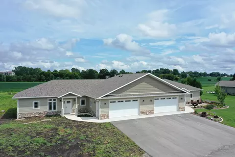 n866 North Water Street, Watertown, WI 53098