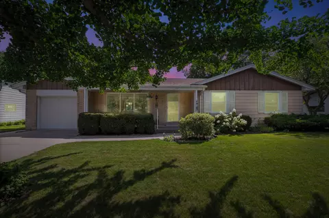 1429 Crabapple, Racine, WI 53405