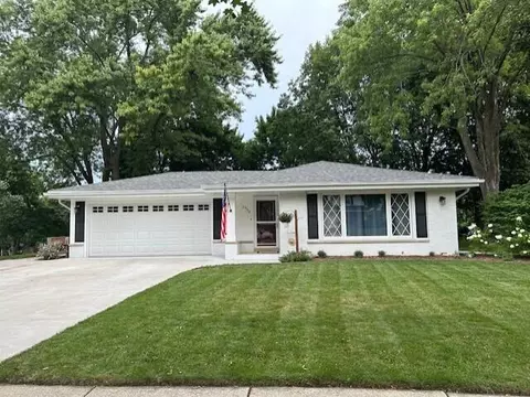 1974 Rambling Rose, Waukesha, WI 53186