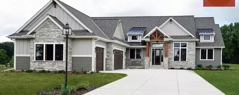 260 River Oaks, Delafield, WI 53018
