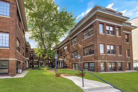 2537 N Downer #16, Milwaukee, WI 53211