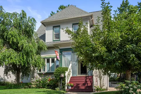 726 Madison, Waukesha, WI 53188
