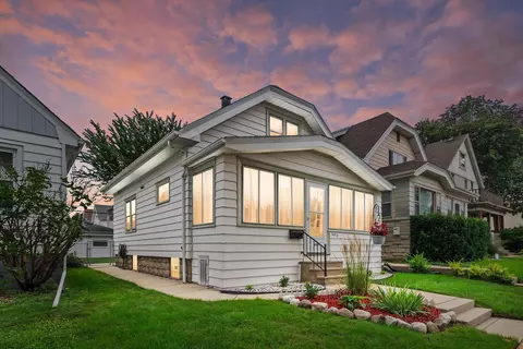 6419 W Mitchell, West Allis, WI 53214