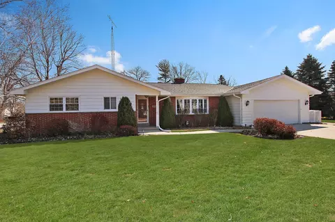 9303 11th, Pleasant Prairie, WI 53158