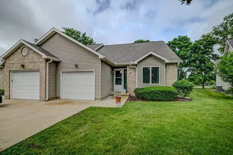 509 Westlawn #6, Cottage Grove, WI 53527