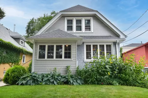 2263 N 70th, Wauwatosa, WI 53213