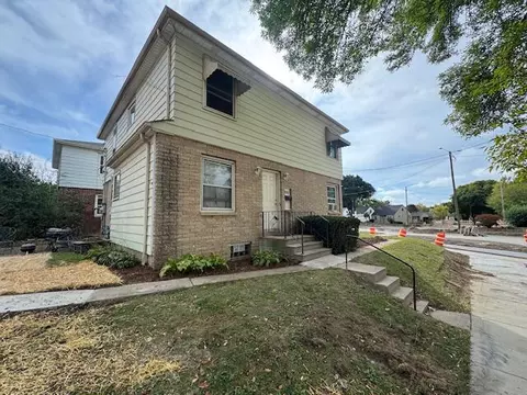 8630 W Keefe, Milwaukee, WI 53222