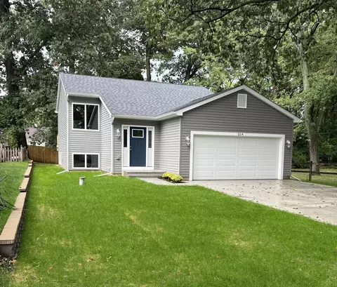 214 S 1st, Silver Lake, WI 53170