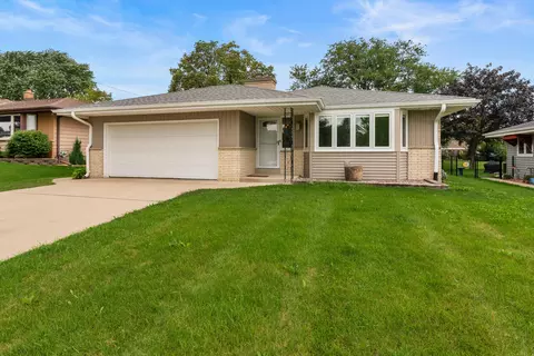 1820 Beech, South Milwaukee, WI 53172