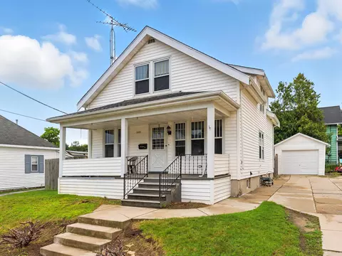 1419 Madison, Manitowoc, WI 54220