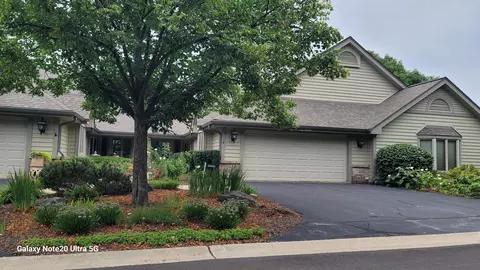n14w30214 High Rdg, Delafield, WI 53072