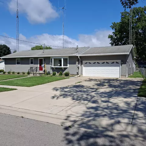 214 Hart, Watertown, WI 53094