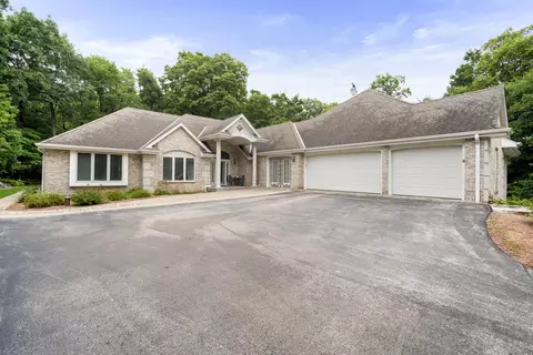 4538 Church, West Bend, WI 53095