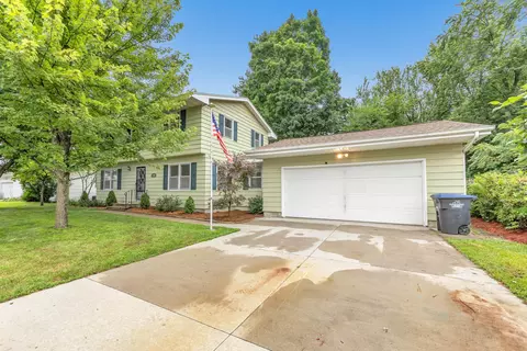 1206 E Lieg, Shawano, WI 54166