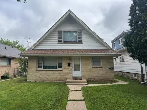 7054 W Medford #7054A, Milwaukee, WI 53218