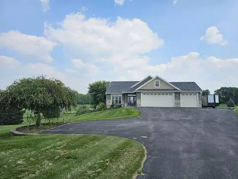 s5386 Birdie Court, Viroqua, WI 54665