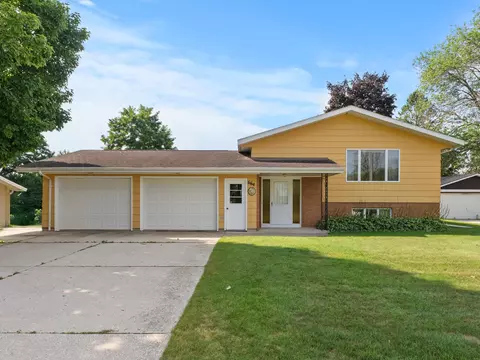 664 Randolph, Mishicot, WI 54228