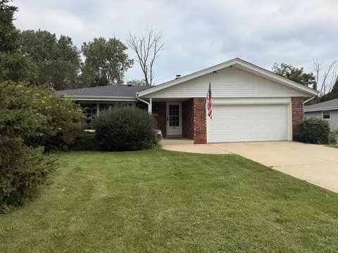 9002 S Carollton, Oak Creek, WI 53154