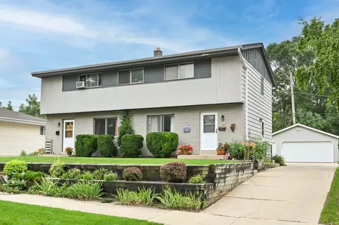 6262 S Robert #6264, Cudahy, WI 53110