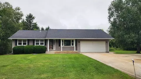 w6380 Aurora Road, Plymouth, WI 53073