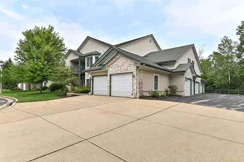 10216 W Deerwood #24, Franklin, WI 53132