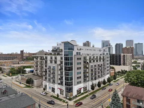 601 E Ogden #611, Milwaukee, WI 53202