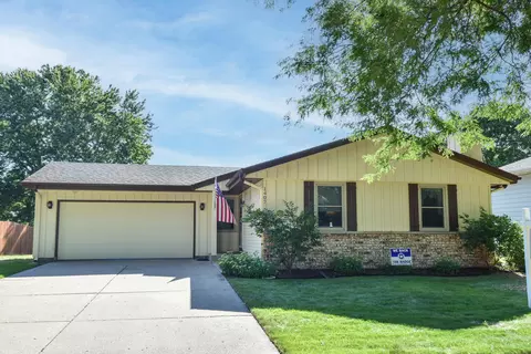 1407 Erin, Waukesha, WI 53188
