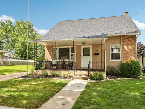 465 Hawthorn, Burlington, WI 53105