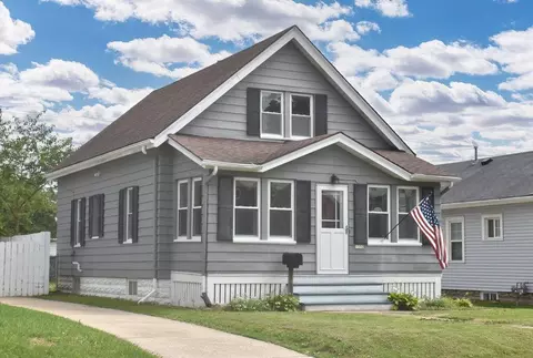 1332 S 86th, West Allis, WI 53214
