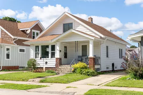 3616 Lindermann, Racine, WI 53405