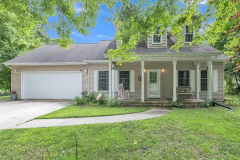 104 Riverwood, Mishicot, WI 54228