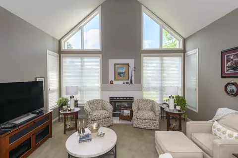 14127 W Waters #14127, New Berlin, WI 53151