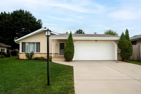 3530 Oakwood, Racine, WI 53406