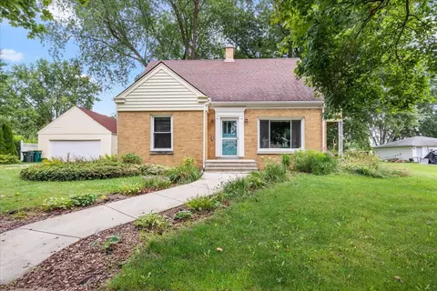 1121 N 11th, West Bend, WI 53090