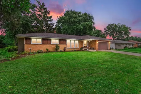 6420 Mansfield, Greendale, WI 53129