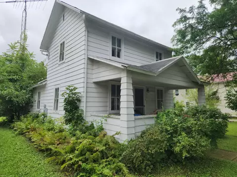 119 N Lincoln, Elkhorn, WI 53121