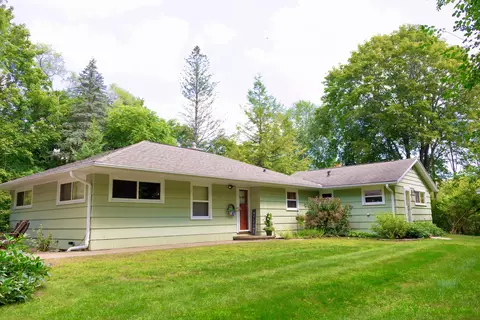 11966 N Springdale, Mequon, WI 53092
