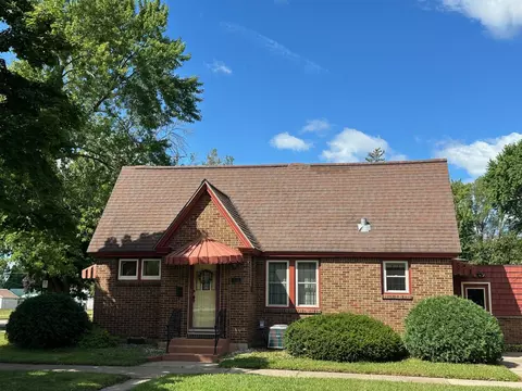 528 19th, La Crosse, WI 54601