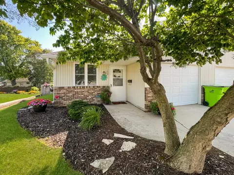 1518 Mason #1518, New Holstein, WI 53061
