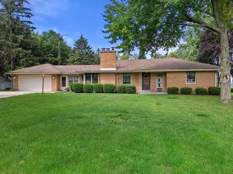 8700 235th, Salem Lakes, WI 53168